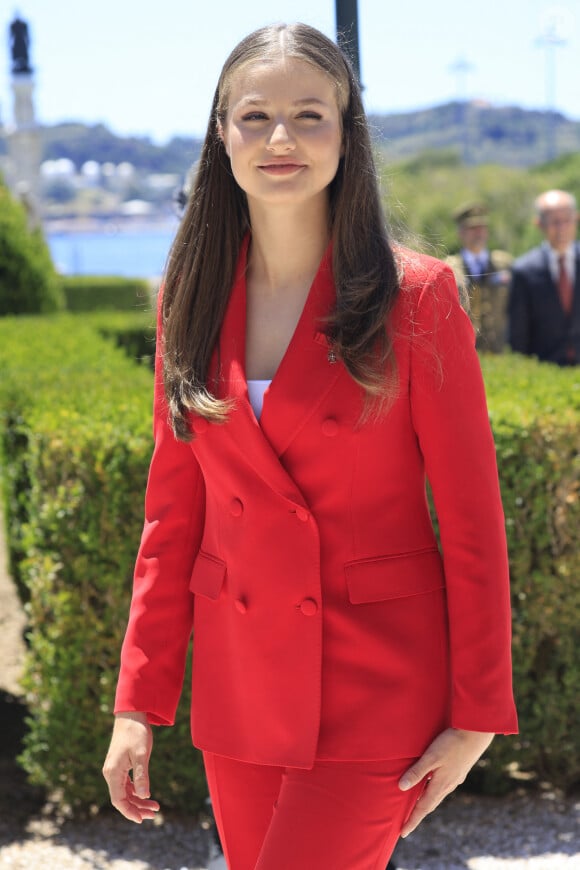 La princesse Leonor et le président de la République portugaise, Marcelo Rebelo de Sousa, lors de leur rencontre au palais de Belém, à Lisbonne, Portugal. @Manuel Pinilla Cruces/Europa Press/Bestimage