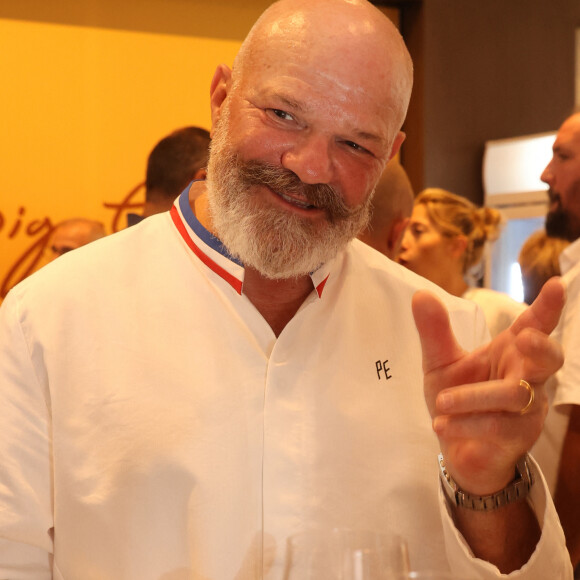 Le chef Philippe Etchebest décline son plat "Signature" en mode street food au sein du Pop Up Club à Bordeaux le 11 septembre 2023.© Fabien Cottereau / Bestimage