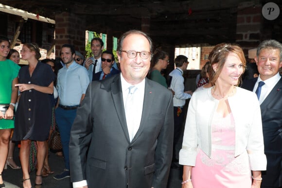 L'ancienne compagne de François Hollande est de nouveau célibataire...Meyssac le 08.09.2018 Thomas Hollande et Emilie Broussouloux se sont mariés dans le petit village de Meyssac en Corrèze en présence de leurs parents respectifs François Hollande, Ségolène Royal ainsi que Mr et Mme Broussouloux. ABACAPRESS.COM