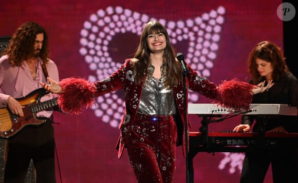 "Moi, j'étais au bar avec Indochine", a-t-elle d'abord déclaré en riant
Clara Luciani lors de la 38ème cérémonie des Victoires de la musique à la Seine musicale de Boulogne-Billancourt, France, le 10 février 2023