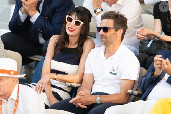 La chanteuse qui file le parfait amour avec Arnaud ClementNolwenn Leroy et Arnaud Clément assistent aux Internationaux de France 2024 à Roland Garros le 9 juin 2024 à Paris, France. Photo par Laurent Zabulon/ABACAPRESS.COM