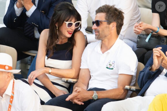 aimerait bien offrir un petit frere ou une petite soeur au petit Marin...Nolwenn Leroy et Arnaud Clément assistent aux Internationaux de France 2024 à Roland Garros le 9 juin 2024 à Paris, France. Photo par Laurent Zabulon/ABACAPRESS.COM