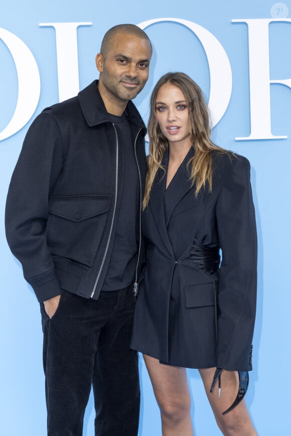 Etant brillamment accordés, les tourtereaux se sont affichés très complices devant les photographes.
Tony Parker et sa compagne Agathe Teyssier Napoletano au photocall du défilé de mode féminine Dior printemps-été 2025 lors de la Fashion Week de Paris (PFW), à Paris, France, le 24 septembre 2024. © Olivier Borde/Bestimage 