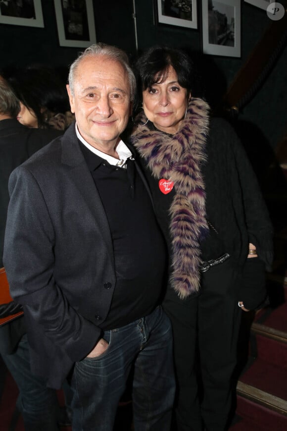 Une relation très solide donc
Exclusif - Patrick Braoudé et sa femme Guila - Cocktail au "Club 13" après la Première du film de Claude Lelouch "L'Amour c'est mieux que la Vie" au Publicis à Paris le 17 janvier 2022 . © Bertrand Rindoff Petroff/Bestimage 