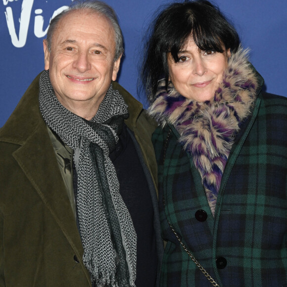 Et aussi
Patrick Braoudé et sa femme Guila - Avant-première du film "L'amour c'est mieux que la vie" réalisé par C. Lelouch dont c'est le 50ème film au cinéma UGC Normandie à Paris le 17 janvier 2022. © Coadic Guirec/Bestimage 