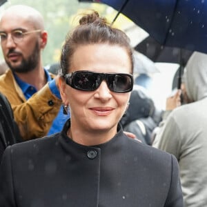 Juliette Binoche - Arrivées au défilé de mode Femmes Printemps/Été 2025 "Courrèges" lors de la fashion week de Paris. Le 25 septembre 2024. © Lucia Sabatelli / Bestimage