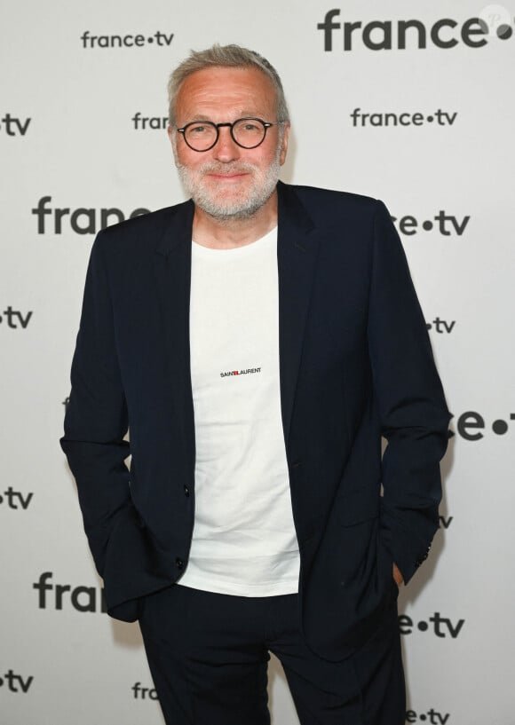 Laurent Ruquier au photocall pour la conférence de presse de rentrée de France TV à la Grande Halle de la Villette à Paris, France, le 6 juillet 2022. © Coadic Guirec/Bestimage .