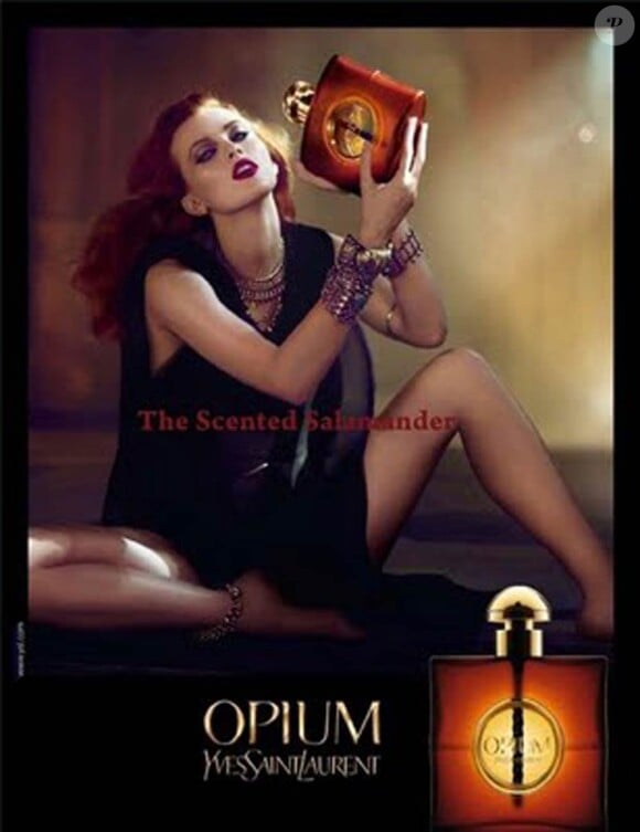 Karen Elson égérie du parfum Opium d'YSL