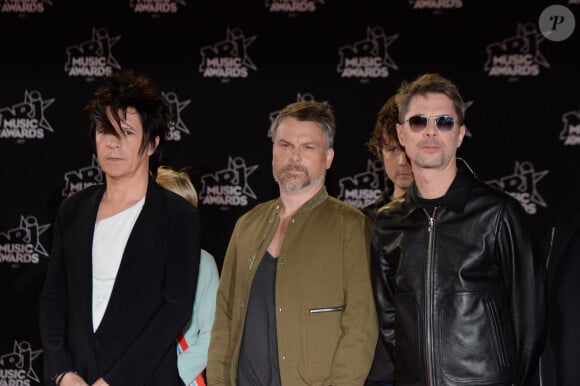 Nicola Sirkis et le groupe Indochine - 19ème édition des NRJ Music Awards à Cannes le 4 novembre 2017. © Rachid Bellak/Bestimage