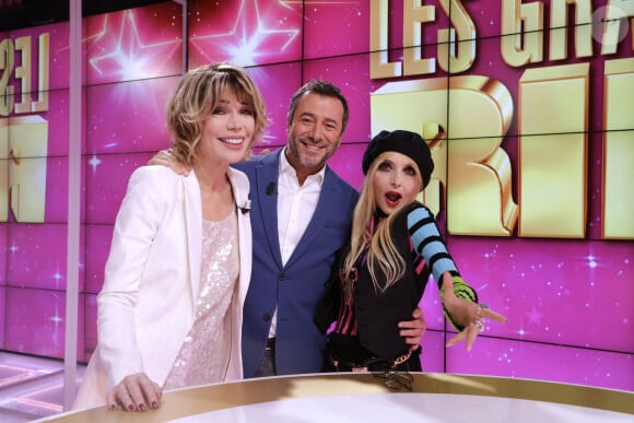 Bernard Montiel et Karen Cheryl présentent un inédit du divertissement culte avec cette semaine comme invitée Jeanne Mas.
Exclusif - Isabelle Morizet (Karen Cheryl), Bernard Montiel et Jeanne Mas - Enregistrement de l'émission "Les Grands du Rire", présentée par B.Montiel et K.Cheryl (I.Morizet), et diffusée le 28 septembre sur C8. Le 18 décembre 2023 © Cédric Perrin / Bestimage