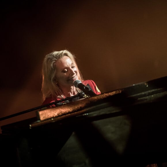 Exclusif - Véronique Sanson en concert à la Cité des congrès de Nantes pour la seconde date de sa tournée "Dignes, Dingues, Donc..." le 4 avril 2019. © Cyril Moreau/Bestimage 