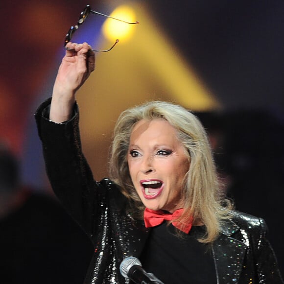 Touchante, la chanteuse de 75 ans a indiqué comment elle parvenait à gérer la dépression, en restant seule, tranquille et loin de ses proches
La chanteuse Véronique Sanson aux Victoires de la musique en 2013 au Zénith de Paris. © Patrick Carpentier / Bestimage