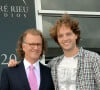 Les succès du violoniste lui ont permis de bâtir un empire.André Rieu et son fils Pierre posent devant son studio à Maastricht, aux Pays-Bas, le 25 septembre 2014. Photo par HORST OSSINGER/dpa/ABACAPRESS.COM