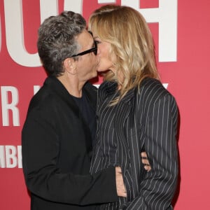 Marc Lavoine et Adriana Karembeu au photocall du "concerto pour la paix" de Omar Harfouch au Théâtre des Champs-Elysées à Paris le 18 septembre 2024. © Coadic Guirec / Bestimage