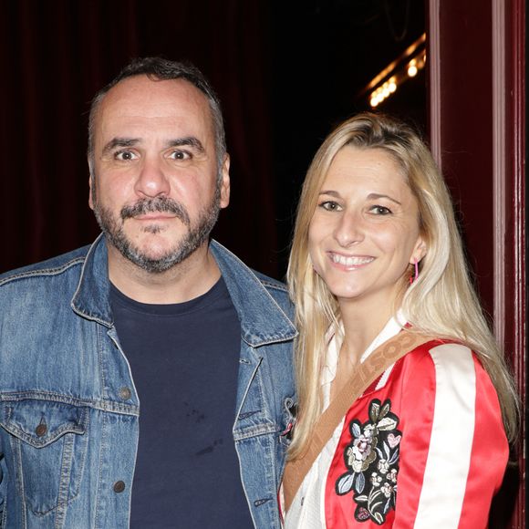 François-Xavier Demaison et Anaïs Tihay ont assisté à la pièce Ring - Variations du couple au Théâtre de l'Œuvre à Paris 
François-Xavier Demaison et sa femme Anaïs Tihay - Générale de la pièce "Ring" suivie d'un cocktail au théâtre de l'Oeuvre à Paris. © Coadic Guirec / Bestimage 