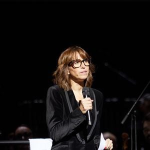 Exclusif - Bruce Toussaint et Candice Mahout - Scène - Spectacle symphonique Claude Lelouch "D'un film à l'autre" au Palais des Congrès de Paris le 14 novembre 2022. Pour Fêter ses 85 ans et 60 de carrière, Claude Lelouch a créé un ciné-concert, "Claude Lelouch - D'un film à l'autre", dans lequel la musique de ses films est jouée par l'orchestre philharmonique de Prague, au Palais des Congrès à Paris. Sur le gâteau, son chiffre fétiche : 13 car 85 ans (8+5 = 13). Claude Lelouch associe le 13 à toute sa vie professionnelle : sa société “Les films 13” et son cinéma, le “Club 13. © Moreau / Rindoff / Bestimage  Exclusive - No web en Suisse / Belgique Claude Lelouch symphonic show "D'un film à l'autre" at the Palais des Congrès in Paris on 14 November 2022. To celebrate his 85th birthday and 60 years of career, Claude Lelouch has created a cine-concert, "Claude Lelouch - D'un film à l'autre", in which the music of his films is played by the Prague Philharmonic Orchestra, at the Palais des Congrès in Paris. On the cake, his favourite number: 13 because he is 85 years old (8+5 = 13). Claude Lelouch associates 13 with his entire professional life: his company "Les films 13" and his cinema, the "Club 13. 