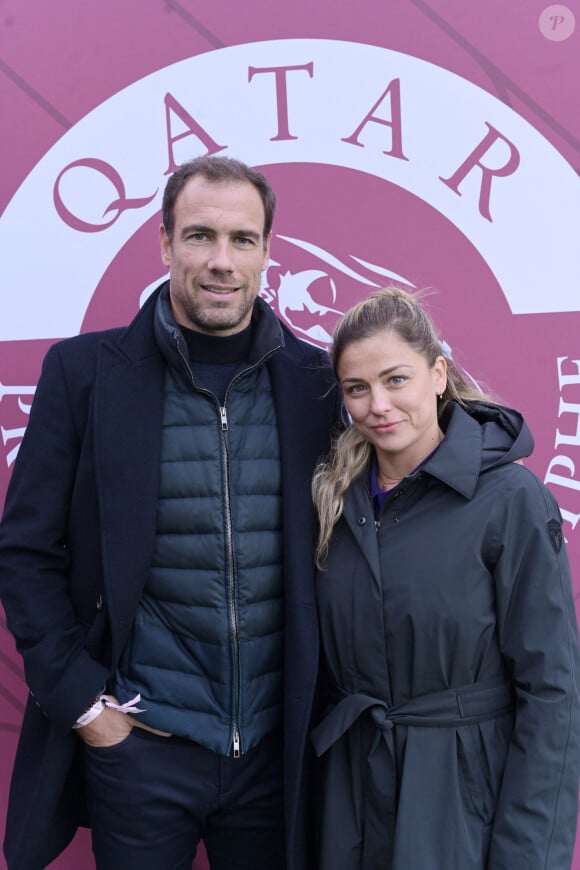 Laure Boulleau et Bruno Cheyrou au prix Qatar Arc de Triomphe à l'Hippodrome de Longchamp, le 6 octobre 2024.© Rachid Bellak / Bestimage