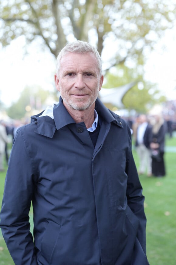 Denis Brogniart au prix Qatar Arc de Triomphe à l'Hippodrome de Longchamp, le 6 octobre 2024. © Rachid Bellak / Bestimage