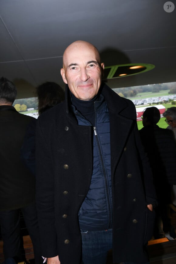 Nicolas Canteloup au prix Qatar Arc de Triomphe à l'Hippodrome de Longchamp, le 6 octobre 2024. © Rachid Bellak / Bestimage