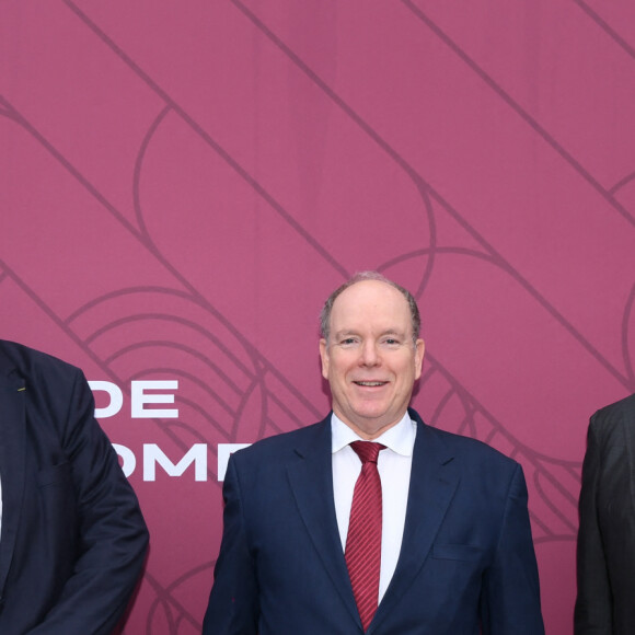 Arnaud de Seysse, le prince Albert II de Monaco, Guillaume de Saint-Seine, président de France Galop au prix Qatar Arc de Triomphe à l'Hippodrome de Longchamp, le 6 octobre 2024. © Rachid Bellak / Bestimage