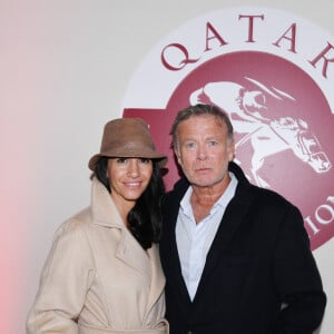 Franck Dubosc et sa femme Danièle au prix Qatar Arc de Triomphe à l'Hippodrome de Longchamp, le 6 octobre 2024. © Rachid Bellak / Bestimage