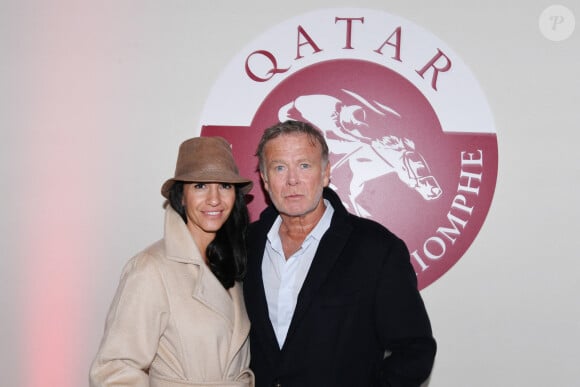 Franck Dubosc et sa femme Danièle au prix Qatar Arc de Triomphe à l'Hippodrome de Longchamp, le 6 octobre 2024. © Rachid Bellak / Bestimage