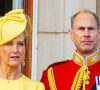 Il s'agit du prince Edward, de Sophie de Wessex et de leurs 2 enfants : Lady Louise et James
Prince Edward et Sophie de Wessex à Trooping the Colour 2024