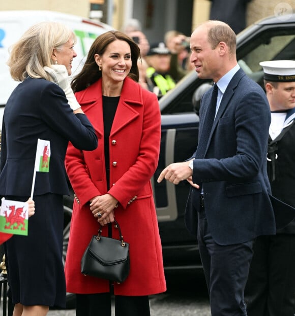 Le prince William, prince de Galles, et Catherine (Kate) Middleton, princesse de Galles, arrivent pour une visite à l'église St Thomas, à Swansea, Royaume Uni, le 27 septembre 2022. 