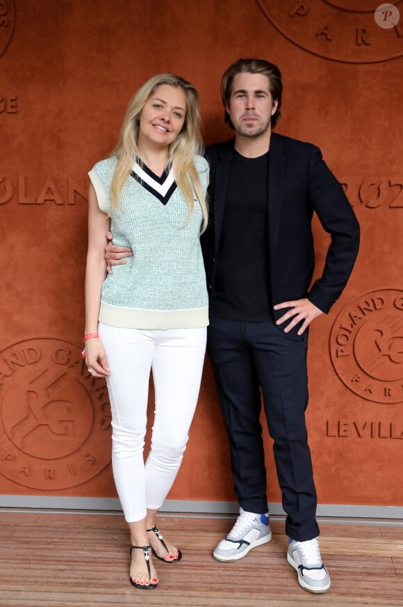 Carine Galli et son ex-compagnon Giovanni Castaldi au village (jour 10) lors des Internationaux de France de Tennis de Roland Garros 2022 à Paris, France, le 31 mai 2022. © Dominique Jacovides/Bestimage 