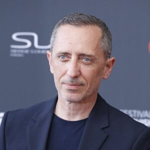 Gad Elmaleh sur le tapis rouge du photocall de la cérémonie d'ouverture du 62ème Festival de Télévision de Monte-Carlo, à Monaco, le 16 juin 2023. © Denis Guignebourg/BestImage