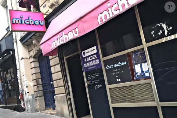 Le célèbre cabaret "Chez Michou" cède la place, après 68 ans d'existence, le 13 juillet 2024. Déclaré en liquidation judiciaire par le tribunal de commerce de Paris le 16 juillet 2024, ce haut lieu des nuits parisiennes était en difficulté depuis le décès de son illustre fondateur, Michou, le 26 janvier 2020 et le cabaret transformiste était en cessation de paiements depuis fin juin 2024. © Cédric Perrin / Bestimage