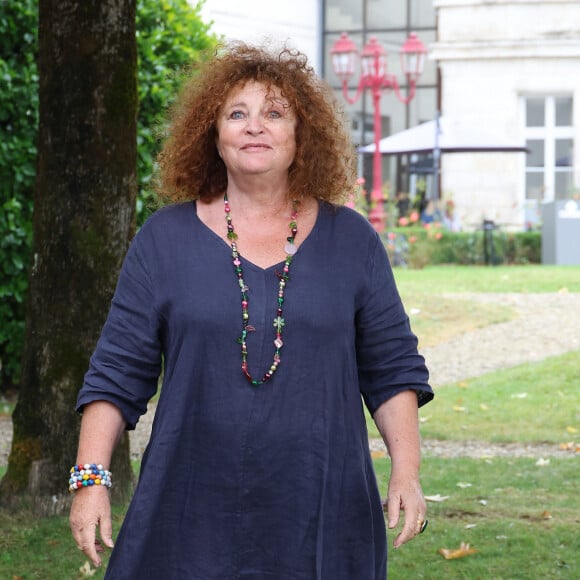 Valérie Mairesse - Photocall avec l'équipe de l'émission de radio "Les grosses têtes" lors de la 17ème édition du Festival du Film Francophone de Angoulême (FFA). Le 29 août 2024 © Coadic Guirec / Bestimage