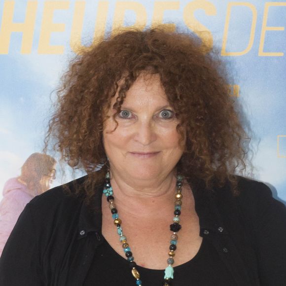 Mais aujourd'hui, c'est bien loin de la capitale française qu'elle coule de beaux jours.
Valérie Mairesse lors de l'avant-première du film "A 2 heures de Paris", réalisé par Viginie Verrier, au cinéma Studio 28 dans le 18ème arrondissement de Paris, France, le 18 juin 2018. © Bestimage