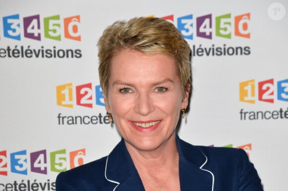 Élise Lucet lors du photocall de la présentation de la nouvelle dynamique 2017-2018 de France Télévisions. Paris, le 5 juillet 2017. © Guirec Coadic/Bestimage 