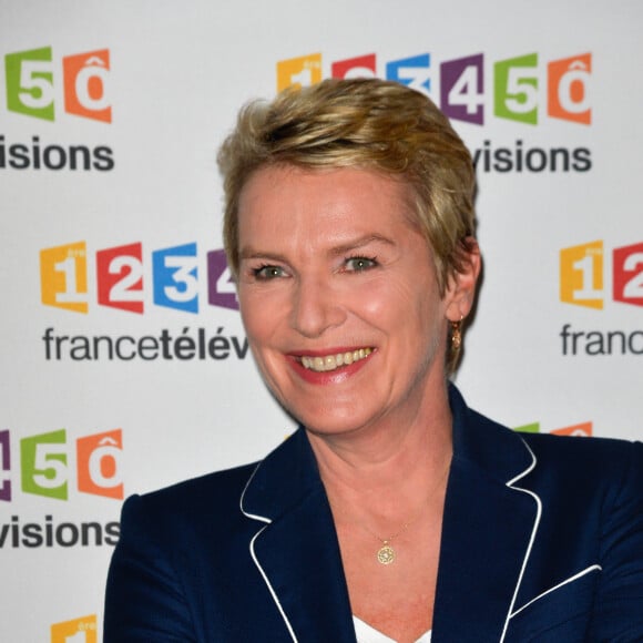 Élise Lucet lors du photocall de la présentation de la nouvelle dynamique 2017-2018 de France Télévisions. Paris, le 5 juillet 2017. © Guirec Coadic/Bestimage 