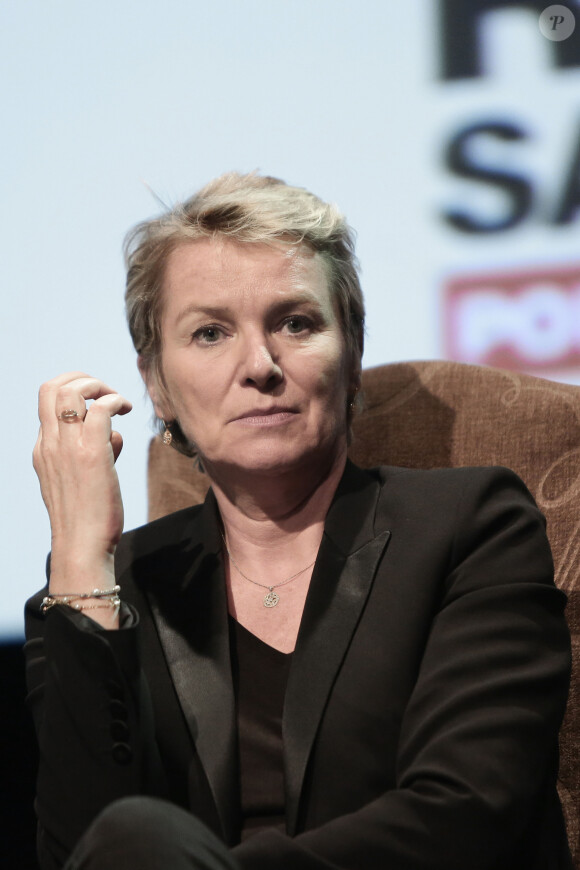 Elise Lucet - People au débat "Les combats du journalisme", organisé par Reporters sans Frontières, à l'occasion de la Journée mondiale de la Liberté de la Presse au Théâtre du Rond-Point à Paris. Le 2 mai 2016 © Stéphane Lemouton / Bestimage