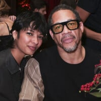 JoeyStarr se lâche avec Pauline : danse endiablée pour le rappeur et sa chérie devant un parterre d'invités