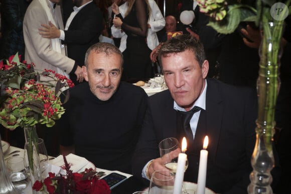 Elie Semoun, Benjamin Castaldi - "Dîner chez Maxim's" à Paris le 9 octobre 2024. Le dîner organisé par O.Harfouch était pour remercier les célébrités venues à son concert “Concerto pour la paix”, au théâtre des Champs Elysées le 18 septembre 2024. O.Harfouch va partir pour une tournée mondiale du Concerto qui comprend le Vatican, l’Opéra de Dubaï et New York . © Perusseau / Tribeca / Bestimage