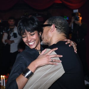 accompagné de son amoureuse Pauline Latchoumanin.
JoeyStarr et sa compagne Pauline Latchoumanin lors de la soirée Omar Harfouch "Dîner chez Maxim's" à Paris le 9 octobre 2024. Le dîner organisé par O.Harfouch était pour remercier les célébrités venues à son concert "Concerto pour la paix", au théâtre des Champs Elysées le 18 septembre 2024. O.Harfouch va partir pour une tournée mondiale du Concerto qui comprend le Vatican, l'Opéra de Dubaï et New York . © Rachid Bellak / Bestimage