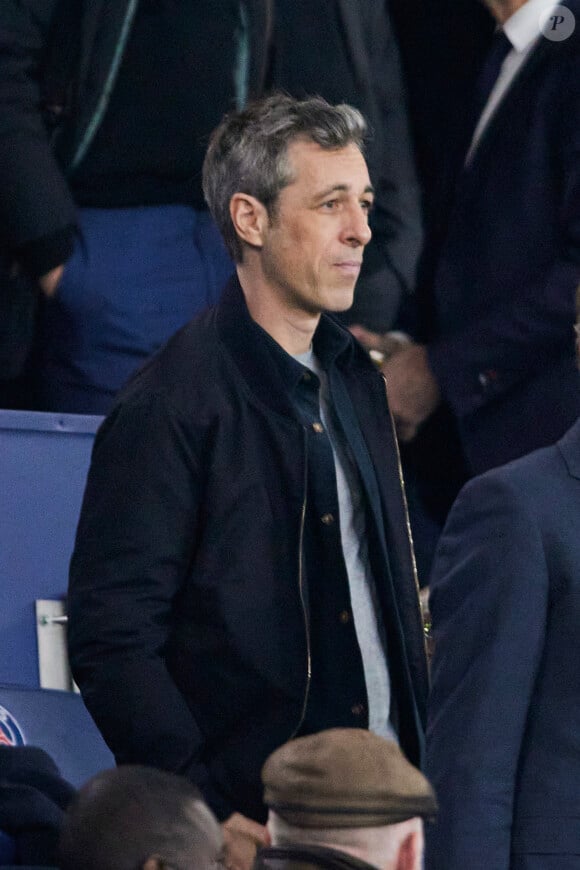 Michael Goldman - Célébrités dans les tribunes lors du quart de finale aller de Ligue des champions: Le PSG s'est incliné à domicile face au FC Barcelone (2-3) au Parc des Princes à Paris le 10 avril 2024. © Cyril Moreau/Bestimage 