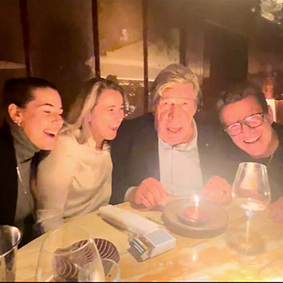 Exclusif - Benjamin Castaldi a invité son père Jean-Pierre Castaldi, pour son anniversaire (80 ans), a déjeuner au restaurant le "Bar des Prés - Saint-Germain" à Paris, France,le 1er octobre, ou ils ont passé ensemble un long déjeuner tard dans l'après-midi. Benjamin Castaldi n'a pas suivi son père et ses amis au restaurant "Laurent" pour la soirée car bien évidement il doit se coucher tôt pour son travail à La Matinale sur Europe 2.