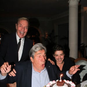 Exclusif - Tony Gomez, Jean-Pierre Castaldi, Baptiste Gonthier - JP.Castaldi fête son anniversaire (80 ans) au restaurant "Laurent" à Paris le 1er octobre 2024. © Philippe Baldini / Bestimage 