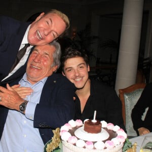 Exclusif - Tony Gomez, Jean-pierre Castaldi, Baptiste Gonthier - JP.Castaldi fête son anniversaire (80 ans) au restaurant "Laurent" à Paris le 1er octobre 2024. © Philippe Baldini / Bestimage