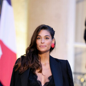 Elle était intivée à l'Elysée et était sublime
Tatiana Silva (enceinte, ancienne miss Belgique) arrivant au dîner d'état au palais de l'Elysée à Paris en l'honneur de la visite du roi et de la reine de Belgique en France le 14 octobre 2024. © Dominique Jacovides / Bestimage 