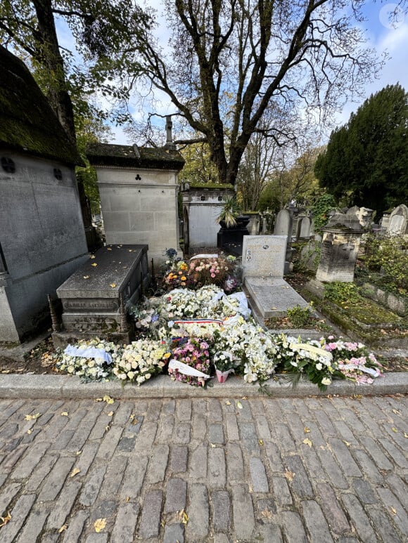 Illustration de la tombe de Michel Blanc au cimetière du Père-Lachaise à Paris le 14 octobre 2024. © Cristophe Clovis/Bestimage 