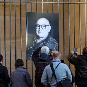 Sortie des Obsèques de Michel Blanc en l'église Saint-Eustache à Paris, le 10 octobre 2024. © Moreau / Jacovides / Bestimage 