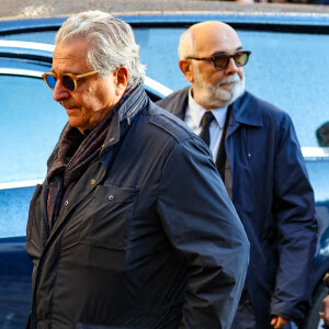 Christian Clavier, Gérard Jugnot - Sortie des Obsèques de Michel Blanc en l'église Saint-Eustache à Paris, le 10 octobre 2024. © Moreau / Jacovides / Bestimage 