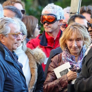 Christian Clavier, Marie-Anne Chazel, Ramatoulaye Diop, la veuve du défunt - Sortie des Obsèques de Michel Blanc en l'église Saint-Eustache à Paris, le 10 octobre 2024. © Moreau / Jacovides / Bestimage 