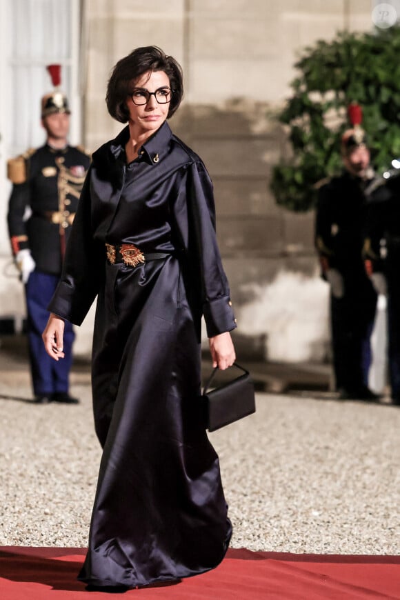 Un vent royal a soufflé sur la Ville de l'Amour cette semaine...
Rachida Dati, ministre française de la culture et du patrimoine arrive au palais de l'Élysée pour un dîner offert aux chefs d'état et de gouvernement par le président de la république dans le cadre du XIXe Sommet de la Francophonie à Paris © Stéphane Lemouton / Bestimage 