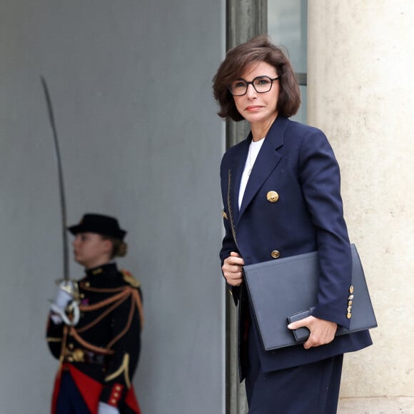 La ministre française de la Culture et du Patrimoine, Rachida Dati, arrive au premier conseil des ministres du gouvernement Barnier, au palais de l'Elysée, à Paris, le 23 septembre 2024. © Stéphane Lemouton / Bestimage 